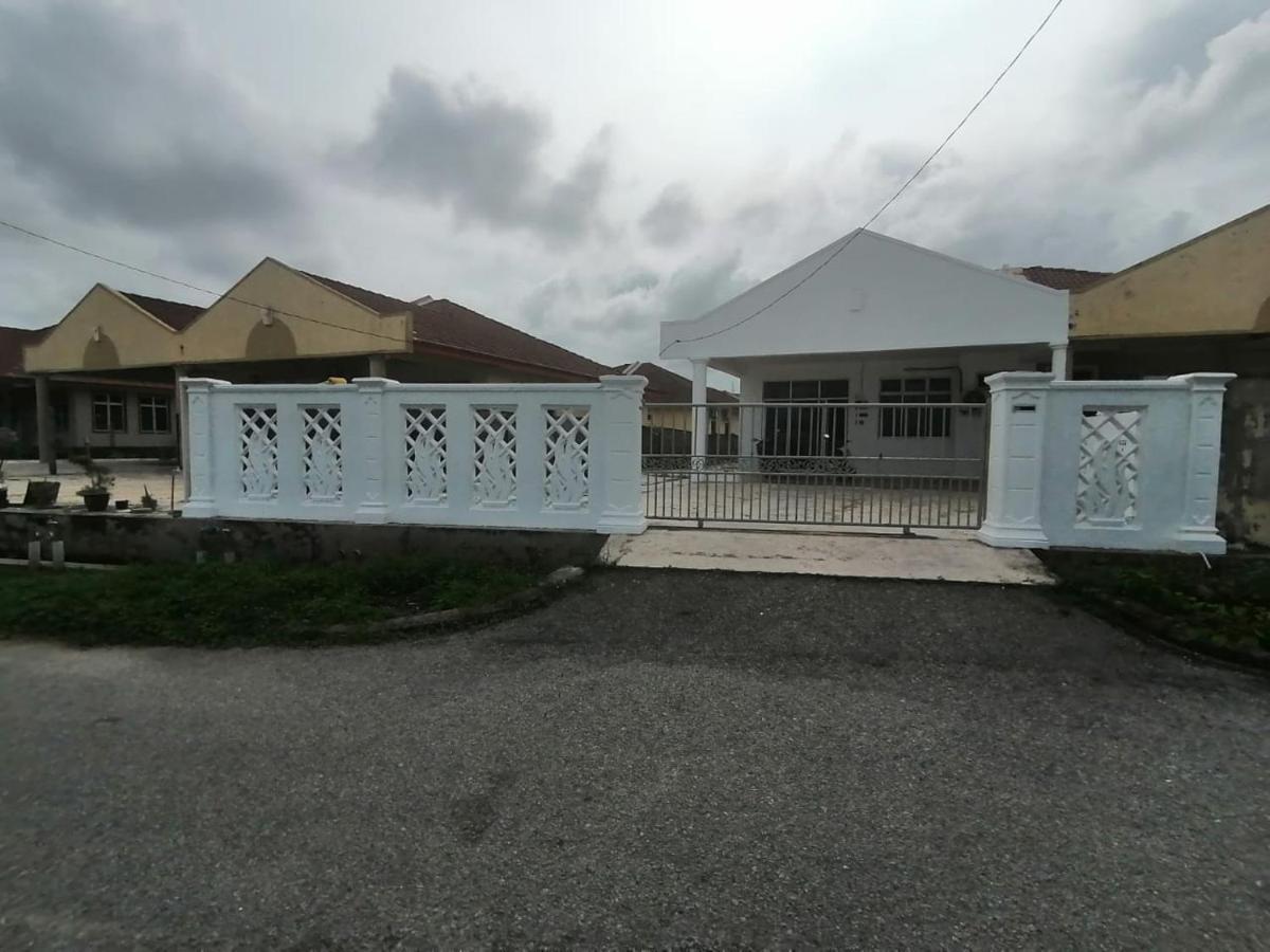 Seaview Promenade Homestay Dungun Esterno foto